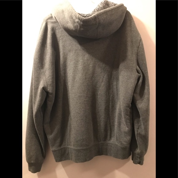 Lisette & B.C Cothing tops both for 40$ - Picture 4 of 7